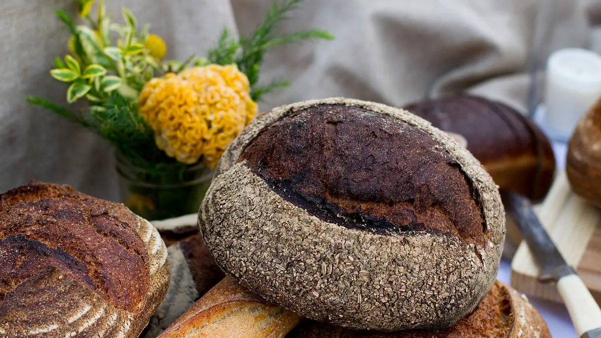Luna's Bakehouse – artisan bakery in Totnes town centre